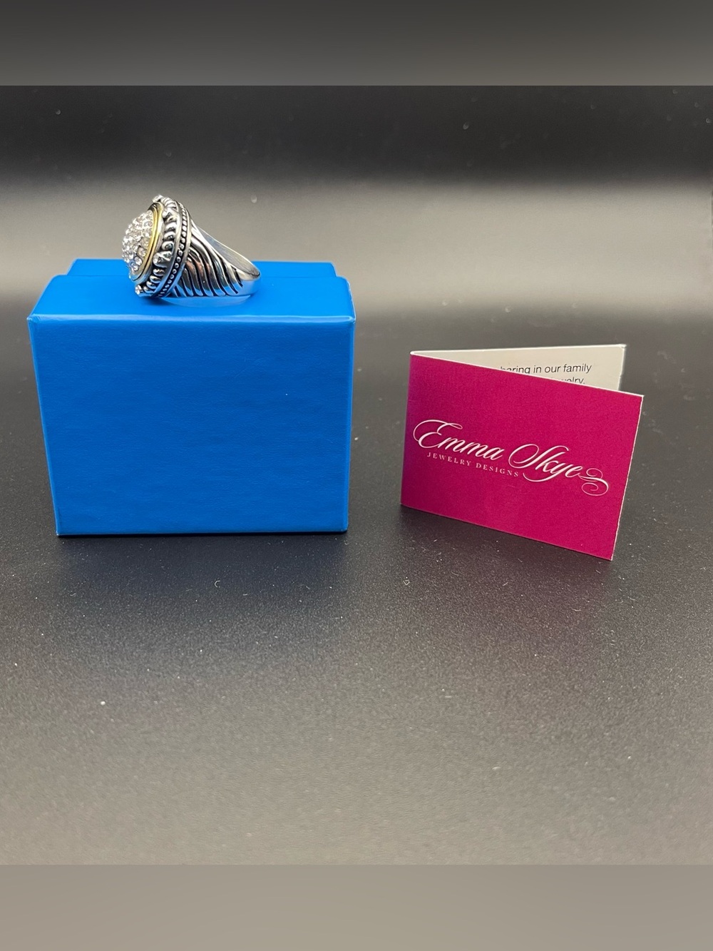 NWT Emma Skye Dome Ring / Two Tone crystal Statement Ring sz 8 - Picture 3 of 4